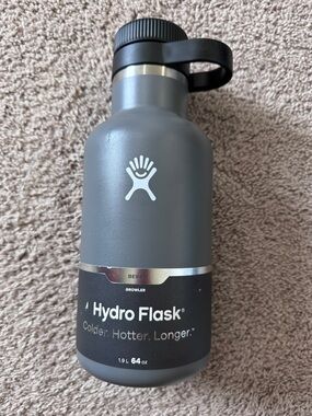 Hydroflask 64oz Beer Growler
